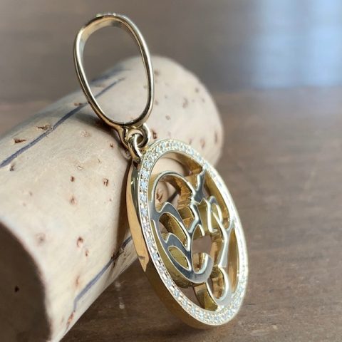 オーダーメイドのk18ゴールドネックレス横