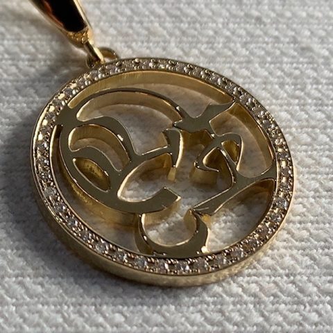 オーダーメイドのk18ゴールドネックレス