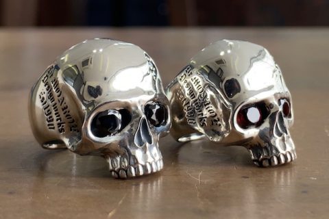 スカルリングの石入れカスタム