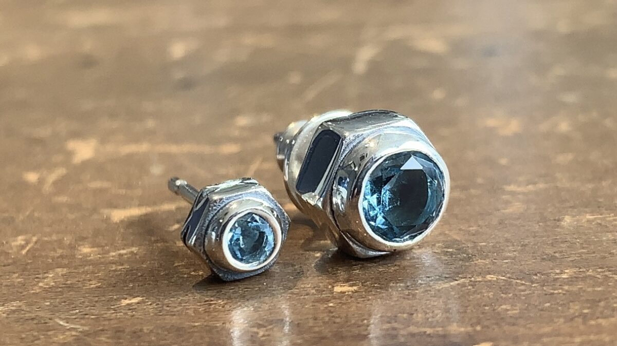 ブルートパーズのペアピアス