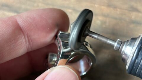 テンダーロインの指輪の傷取り修理