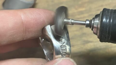 テンダーロインの指輪の傷取り修理