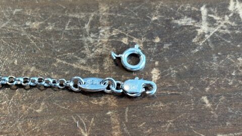 クロムハーツのネックレスのチェーン修理、金具交換