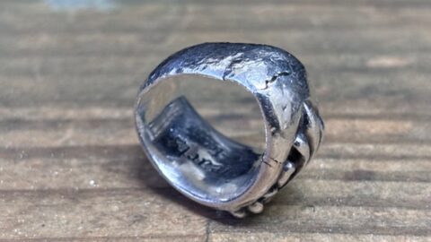 クロムハーツの指輪の変形修理