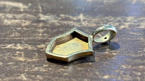 ネックレスのバチカンの加工