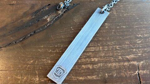 オーダーメイドの8ｃｍのプレートネックレス