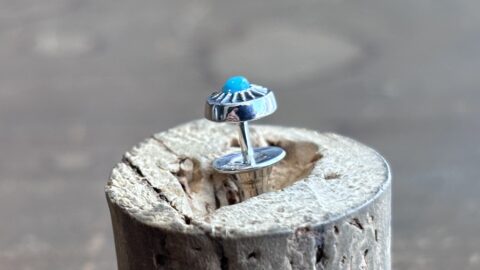 セカンドピアスに合う、ターコイズが入ったsnd106