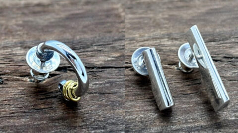 メンズのミニマルピアス