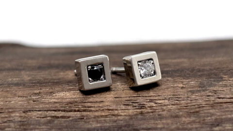 ミニマルピアス、pe53