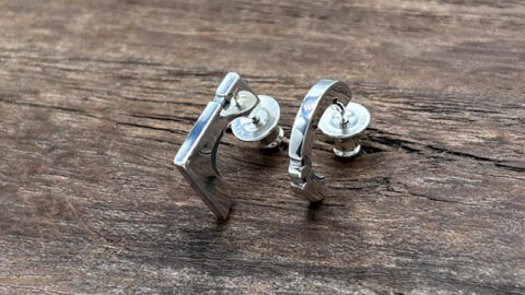 フープのミニマルピアス、pe64,pe63