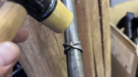 クロムハーツの指輪の歪み修理