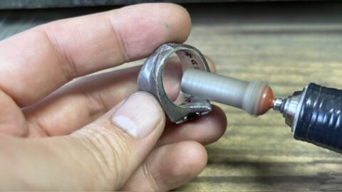 クロムハーツの指輪の歪み修理