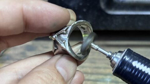 クロムハーツの指輪の歪み修理