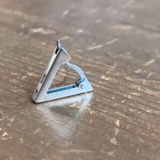 オーダーメイド】ネジのフープピアス – シルバーアクセサリー